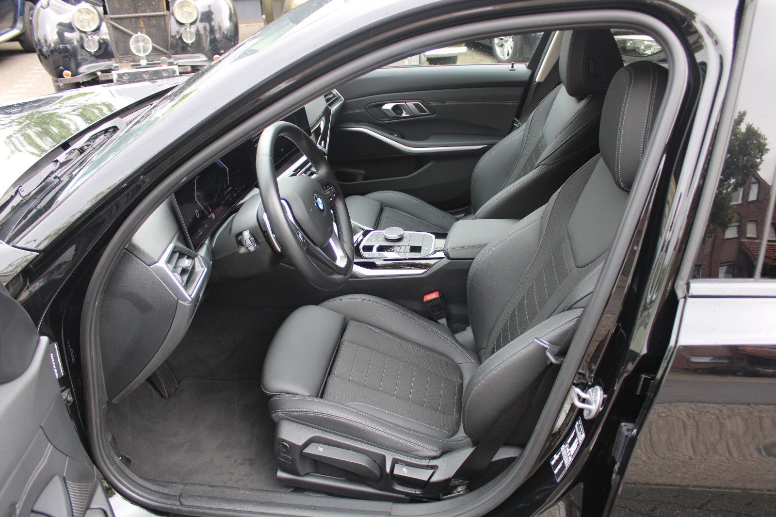 BMW 320dA Touring - Samsaru's Car Outlet