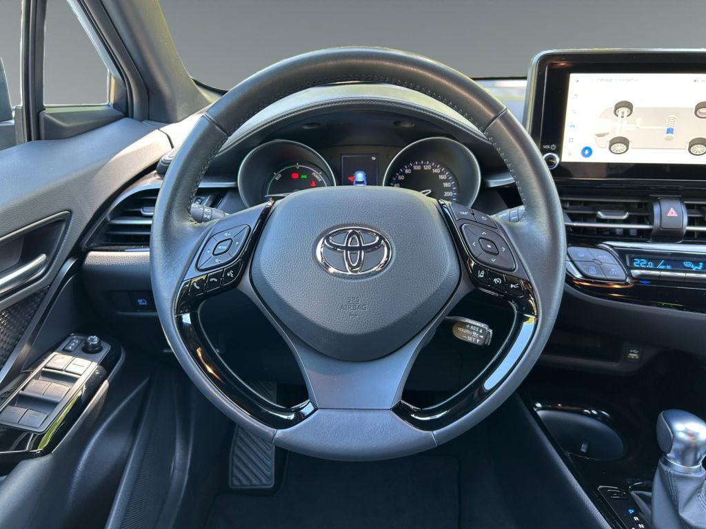 Toyota C-HR 2.0 Hybrid - Samsaru's Car Outlet