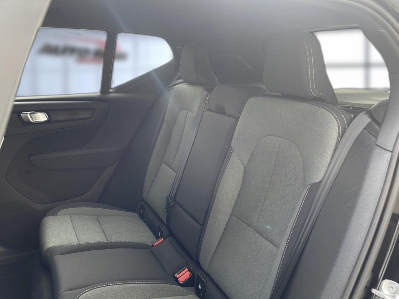 Volvo XC 40 Core 2WD Bluetooth Navi LED Klima