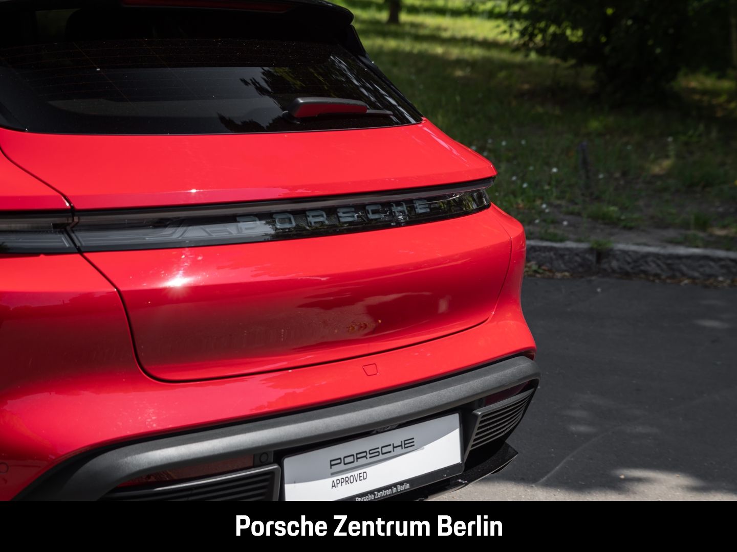 Porsche Taycan 4 Cross Turismo Panoramadach InnoDrive