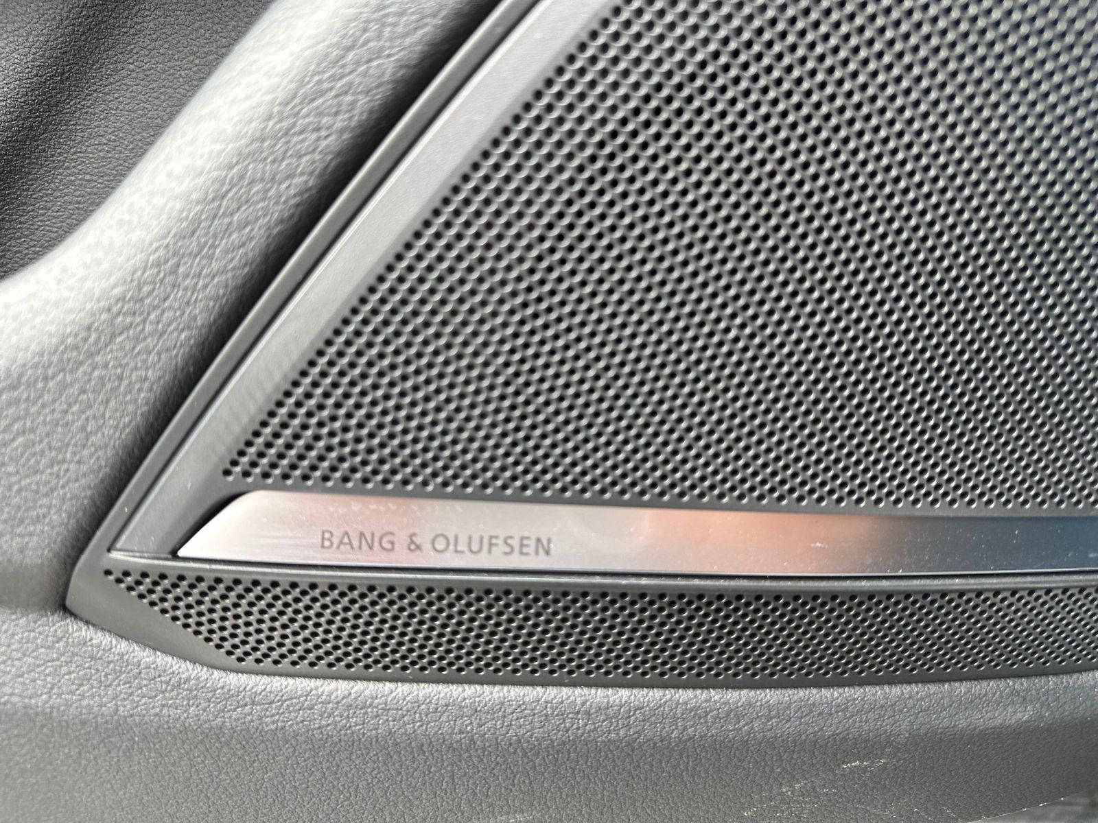 Audi RS6 Avant 280 KM/H+HD MATRIX+AHK+LUFT+WABEN+B&O+
