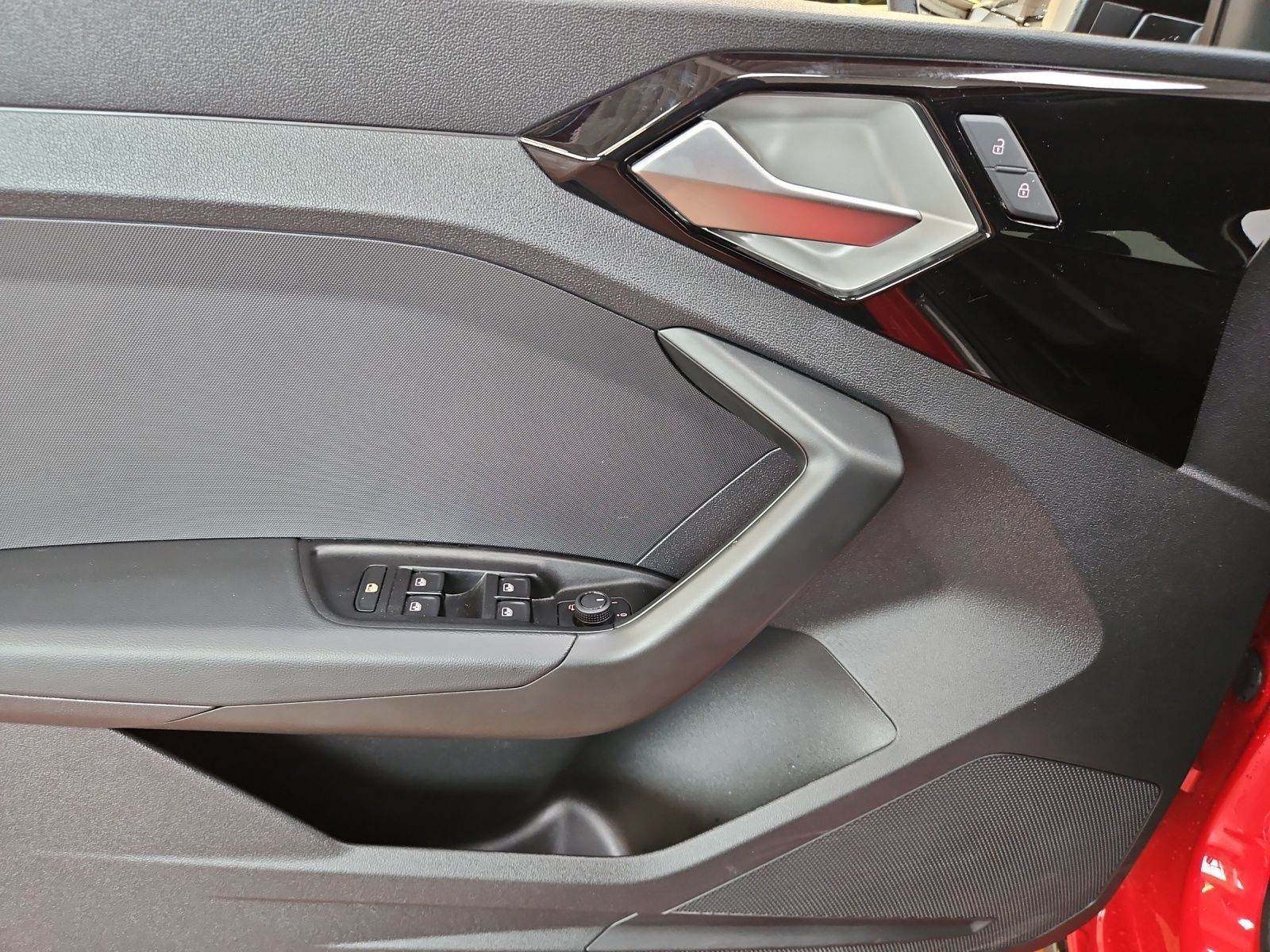 Audi A1 Sportback S line 30 TFSI - Samsaru's Car Outlet