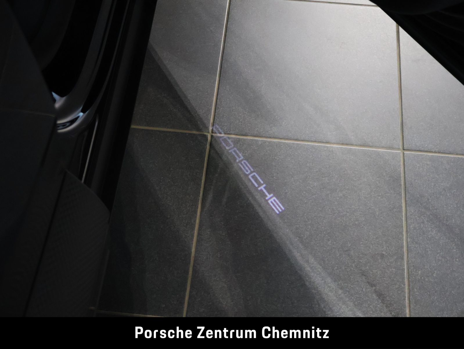 Porsche Macan 4S Electric Luft;Matrix;BOSE;Pano;22Zoll