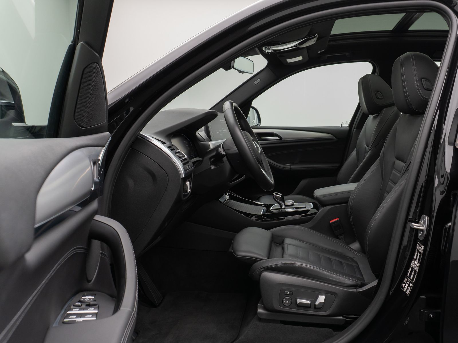 BMW X3 xD30d - Samsaru's Car Outlet