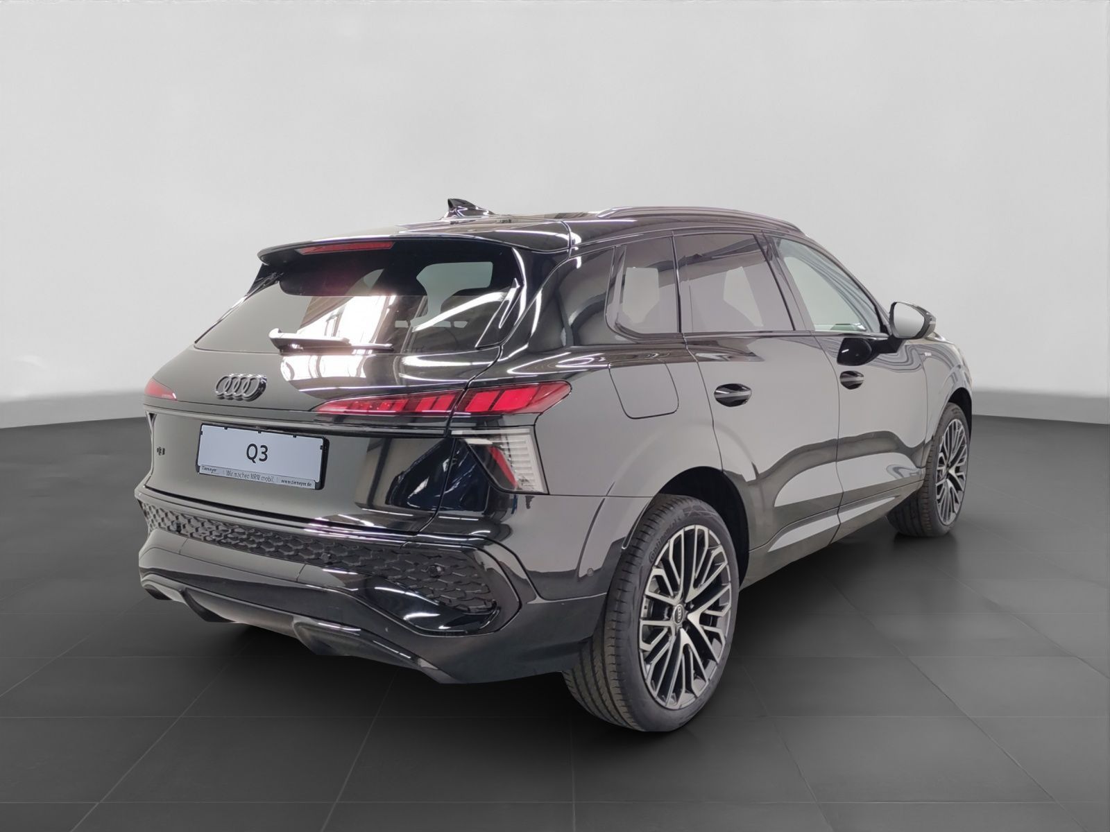Audi Q3 TFSI S LINE MATRIX NAVI AHK LM20