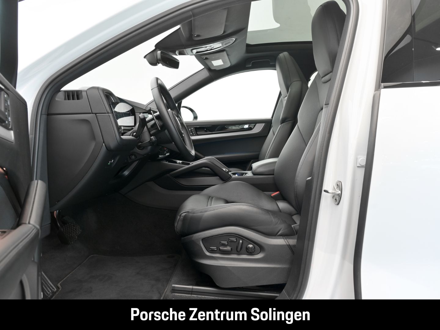 Porsche Cayenne E-Hybrid Coupe 22'' AGA HEADUP SPORT DES