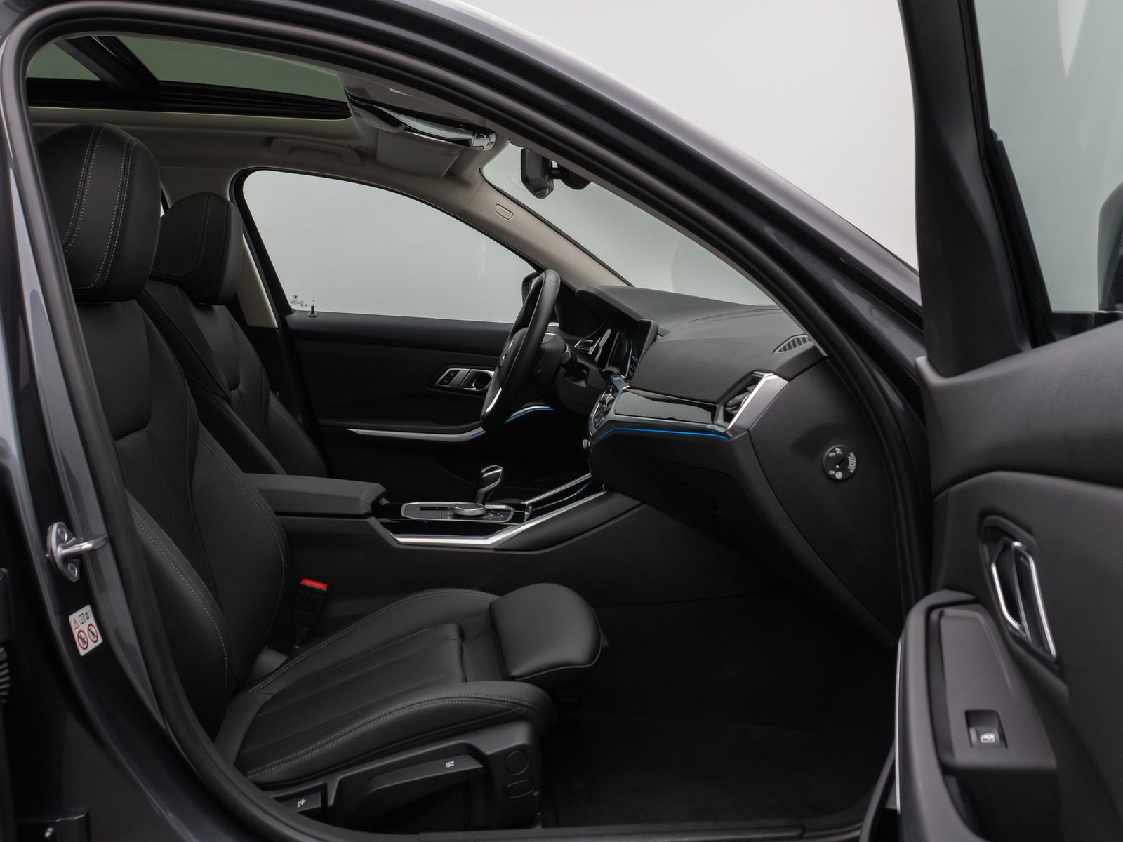 BMW 320e Sport Line - Samsaru's Car Outlet