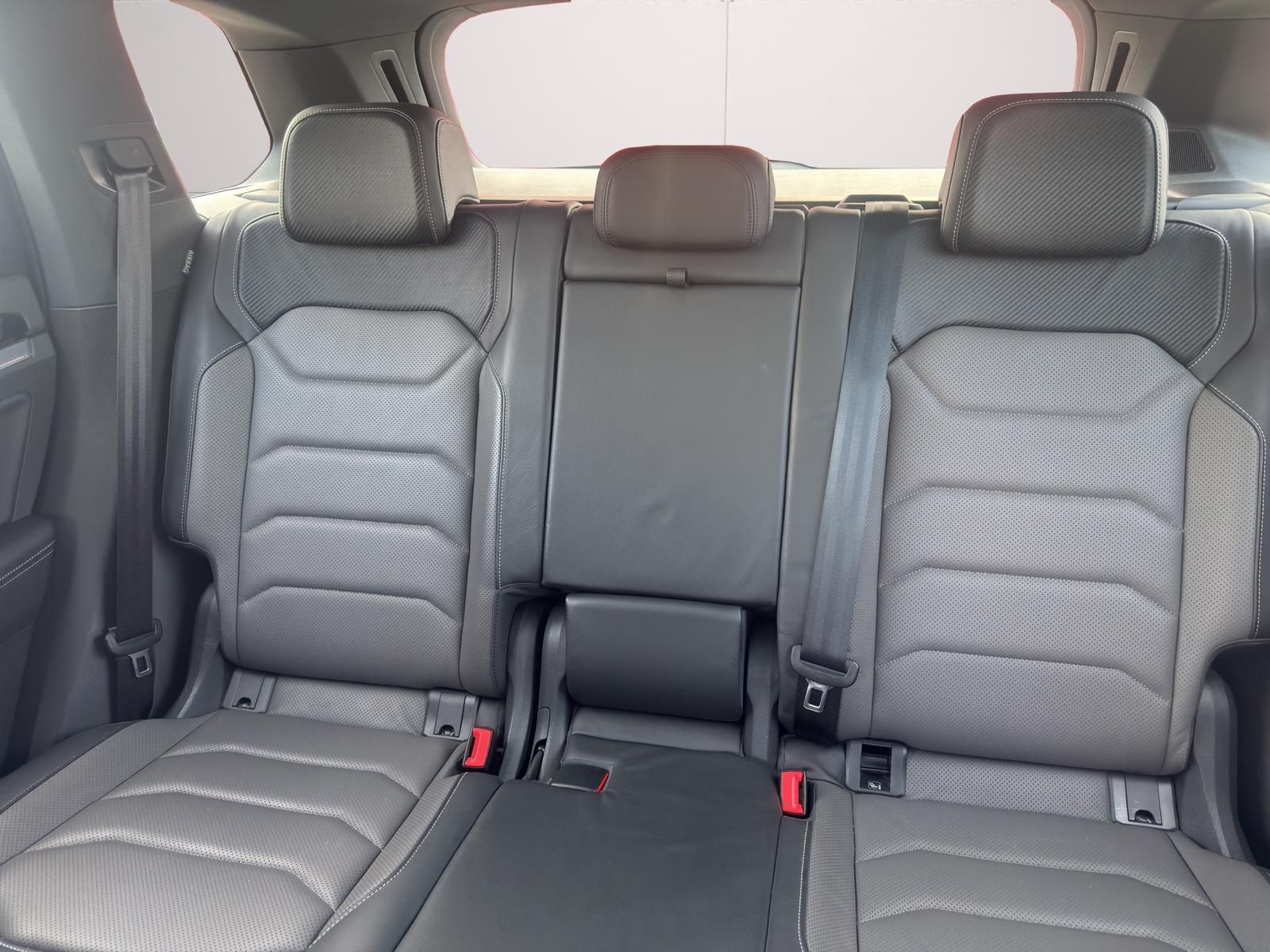 Volkswagen Touareg 3.0V6 TDI DSG R-LINE 4x4*ST.HZG*PANO*360