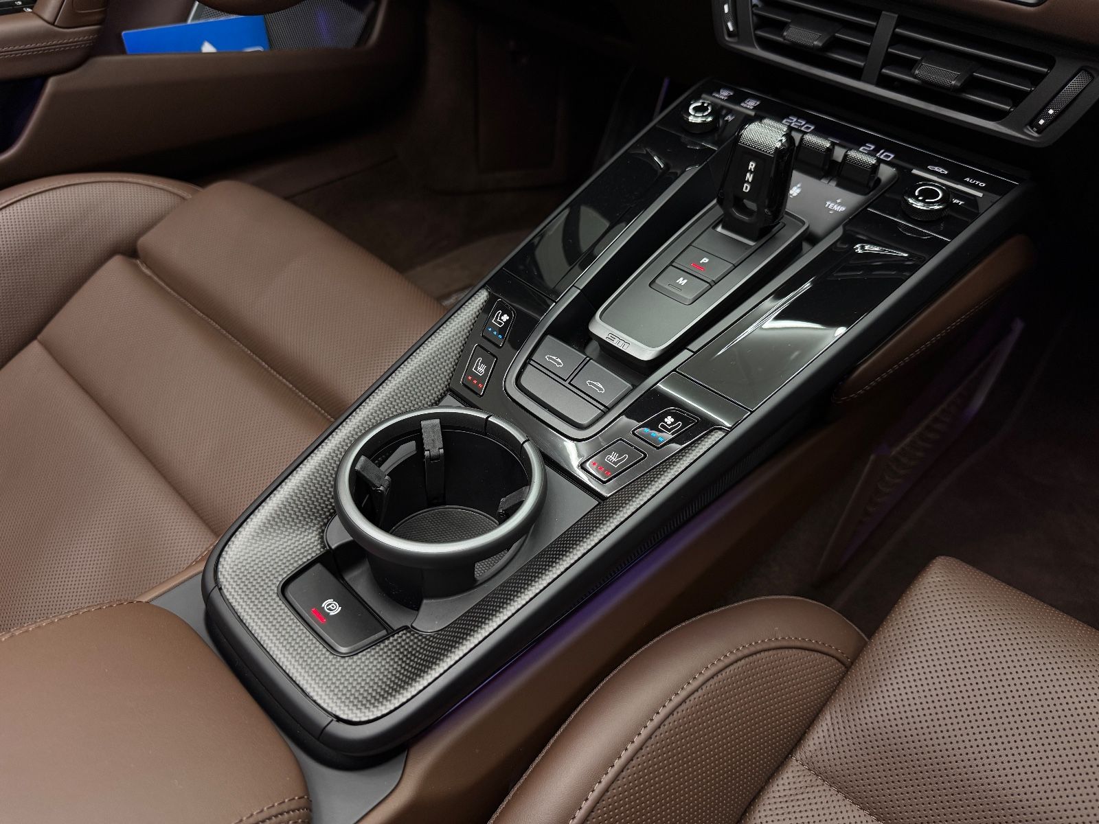 Porsche 992.2 Targa 4 GTS°BURMESTER°CARBON°GREEN/BROWN°