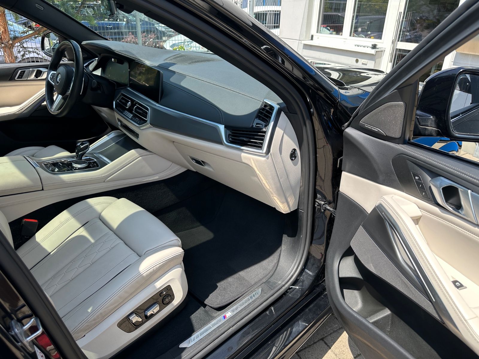 BMW X6 xDrive30d M Sport - Samsaru's Car Outlet