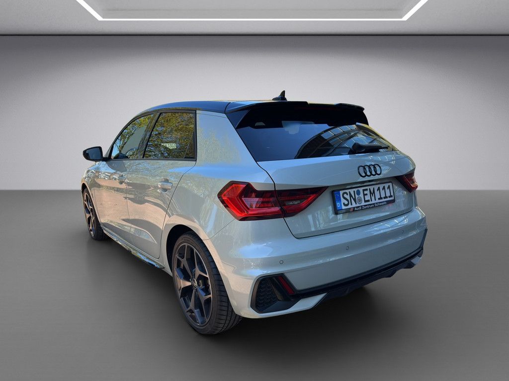 Audi A1 Sportback 35 1.5 TFSI S-tronic S line LED ACC
