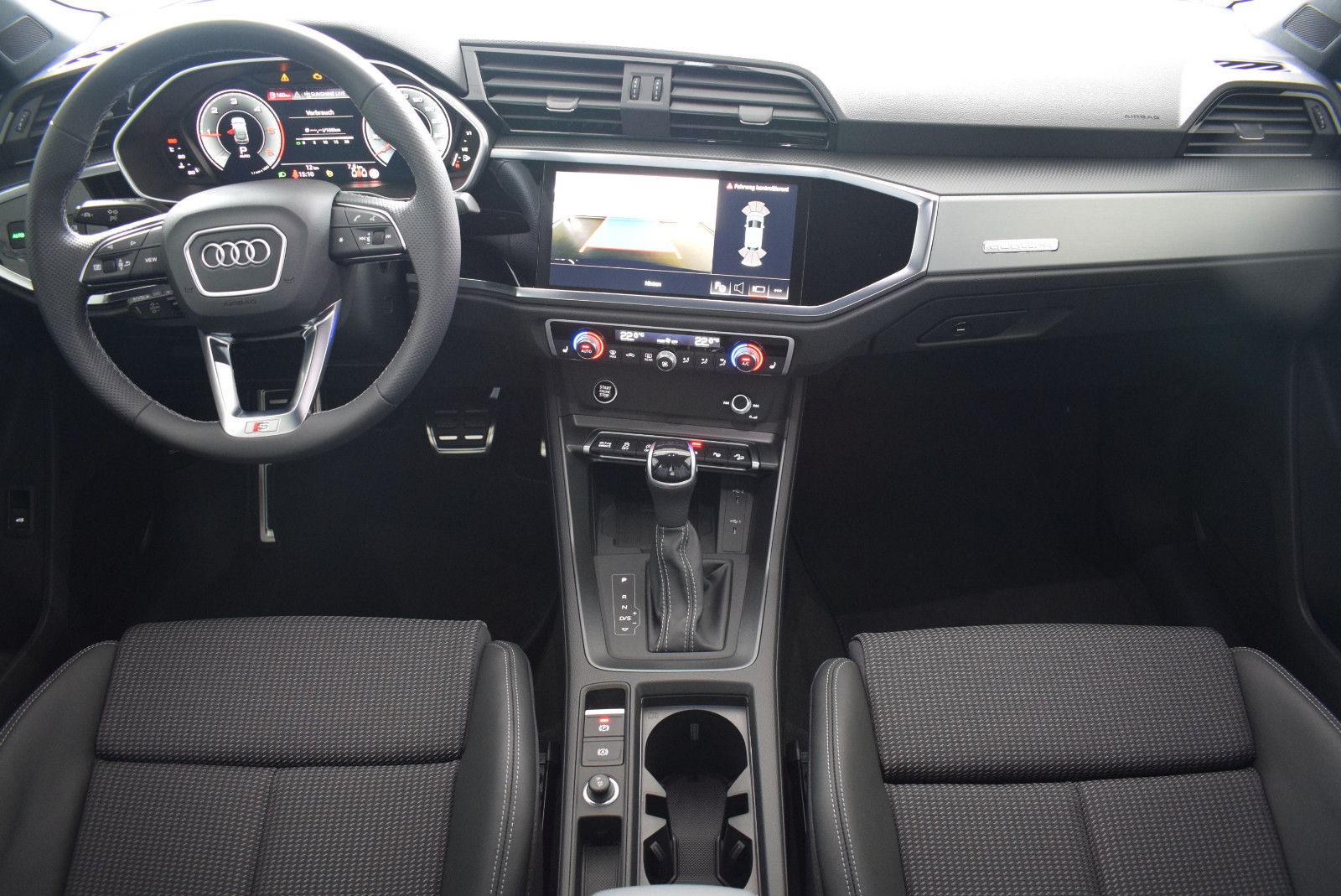 Audi Q3 Sportback S line 35TDI - Samsaru's Car Outlet