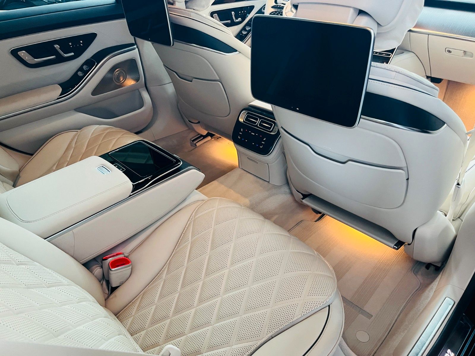 Mercedes-Benz S 400 d 4Matic L - Samsaru's Car Outlet