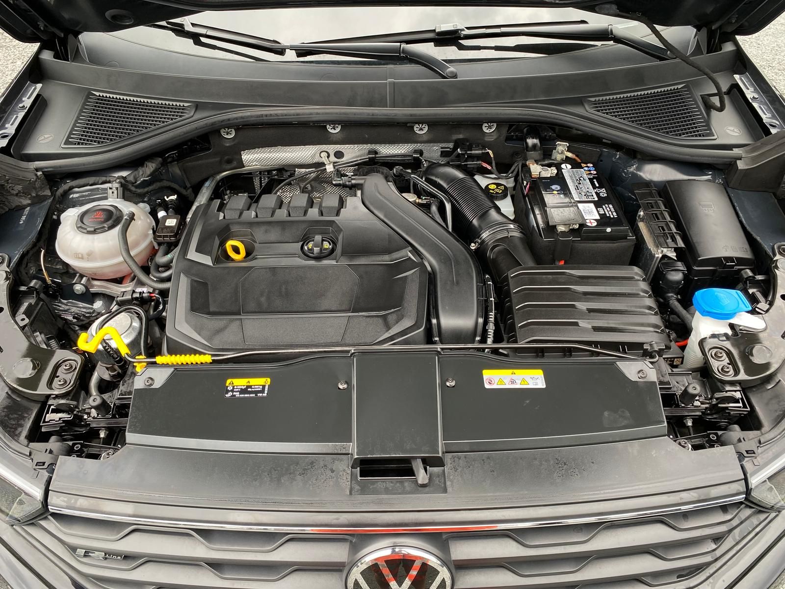 Volkswagen T-Roc R-Line - Samsaru's Car Outlet