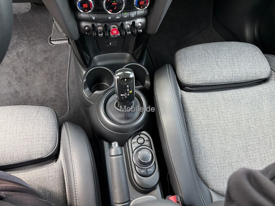 MINI Cooper Classic - Samsaru's Car Outlet