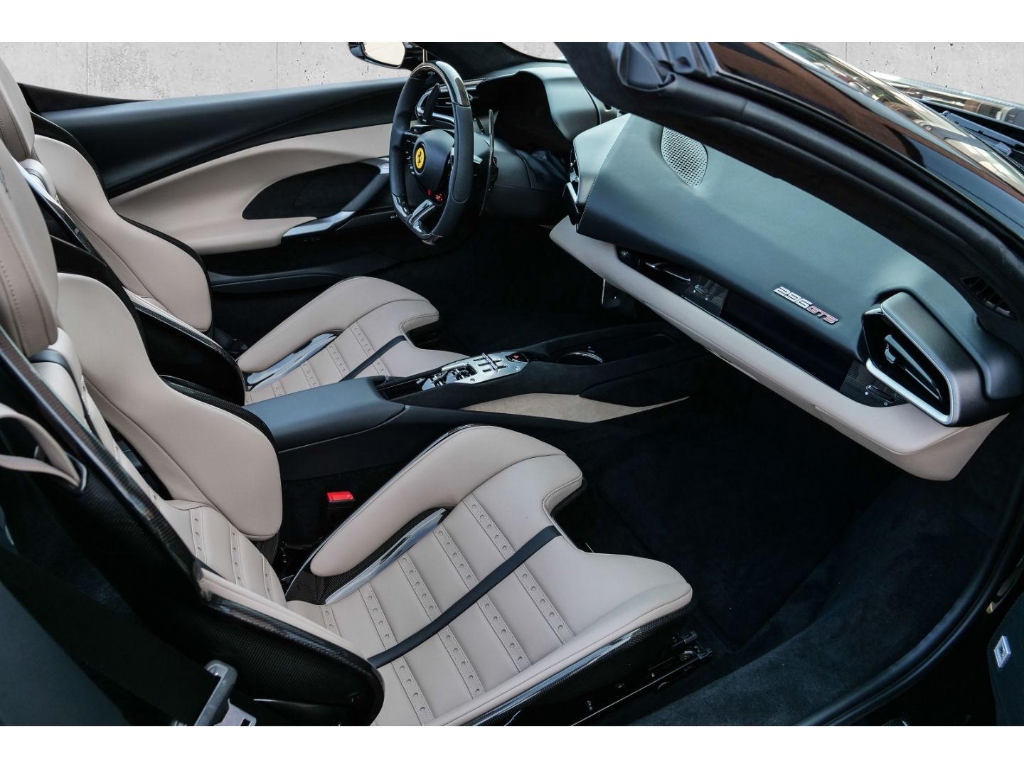 Ferrari 296 GTS - Samsaru's Car Outlet