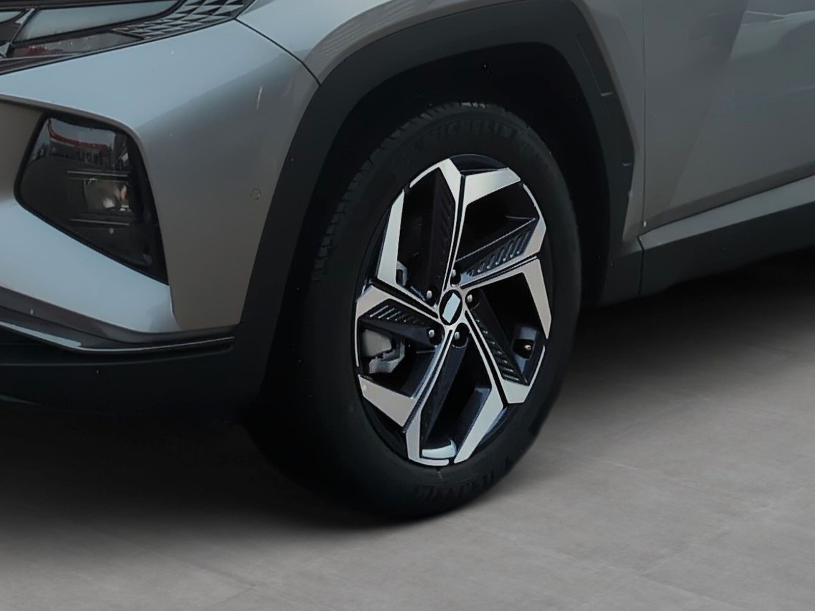 Hyundai TUCSON PRIME Plug-In Hybrid 4WD - Samsaru's Car Outlet