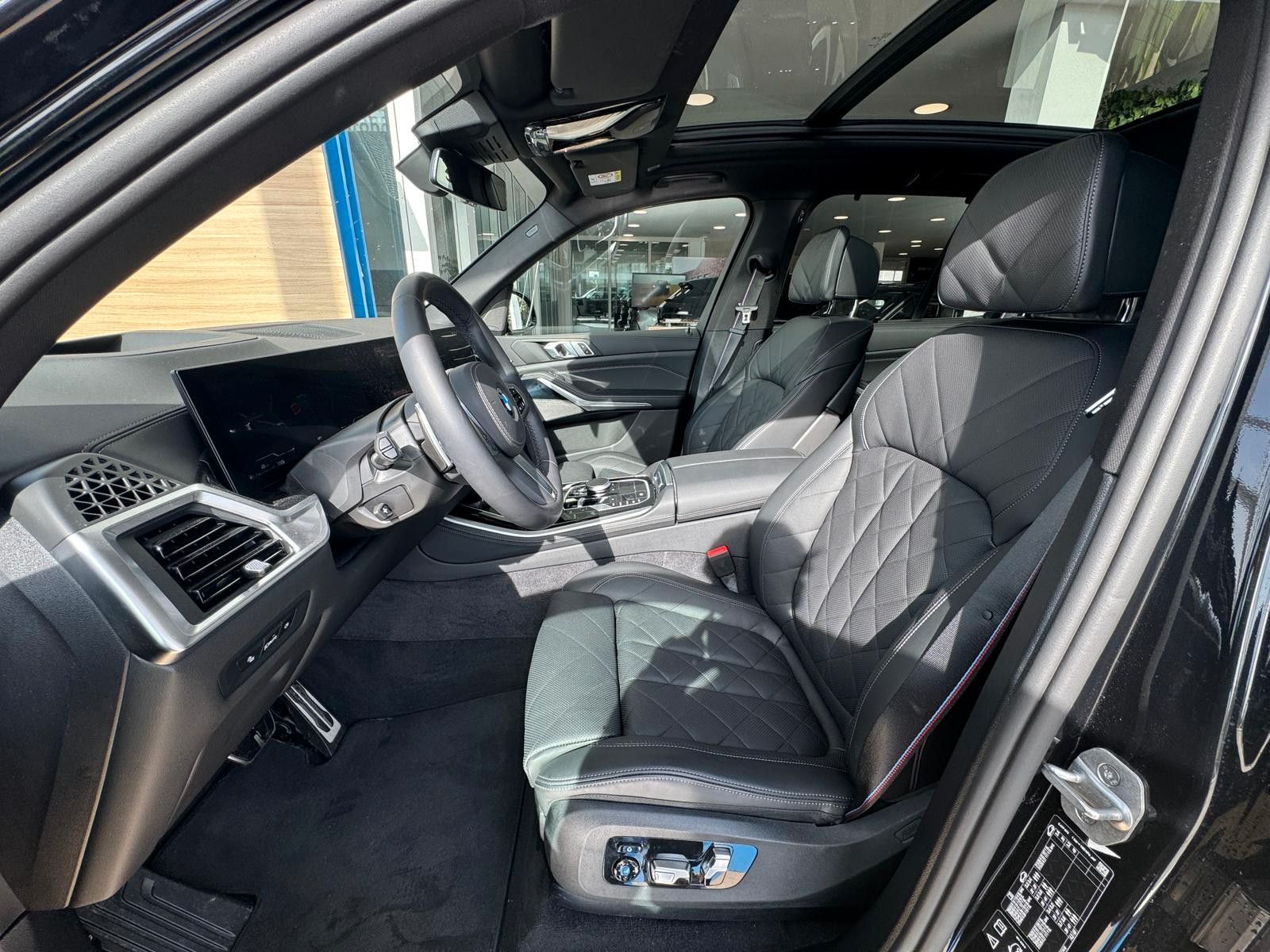 BMW X5 xDrive 30d M Sport Pro 22 AHK Pano Soft Stand