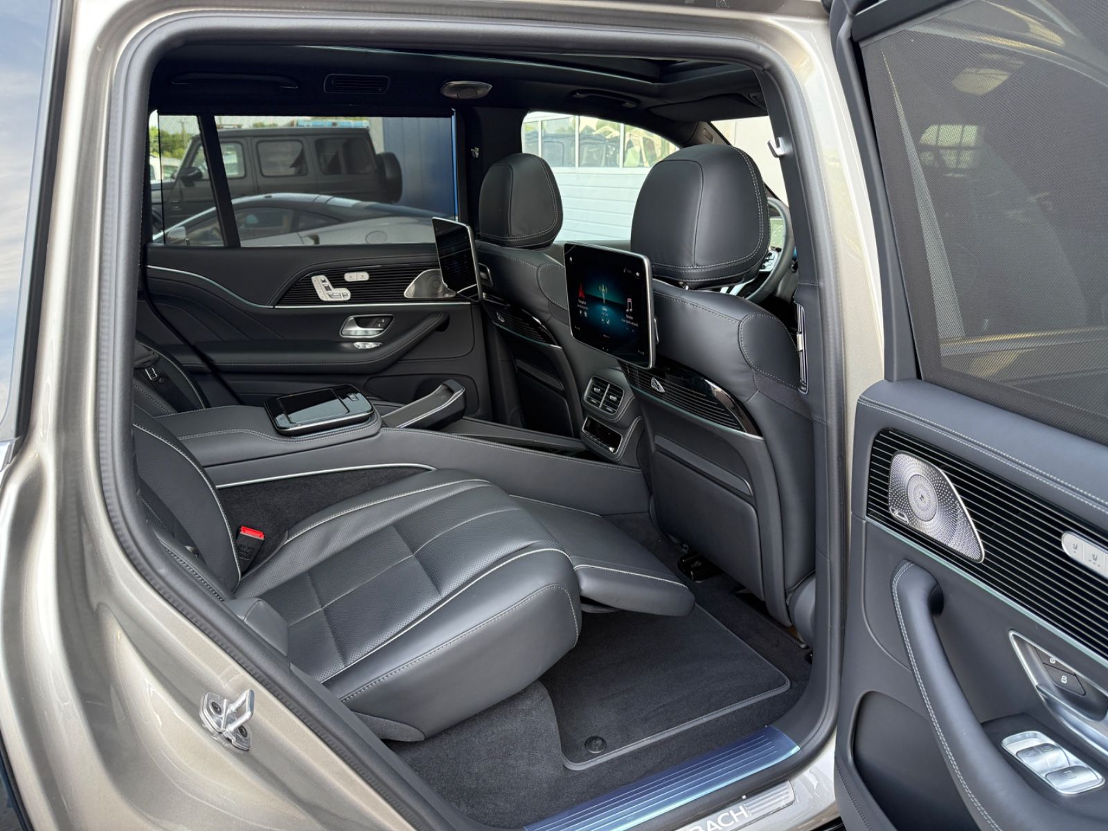 Mercedes-Benz GLS 600 Maybach 4Matic - Samsaru's Car Outlet