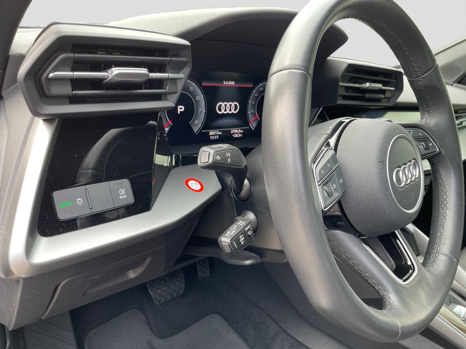 Audi A3 Limousine 30 TFSI S trc advanced Navi Virtual