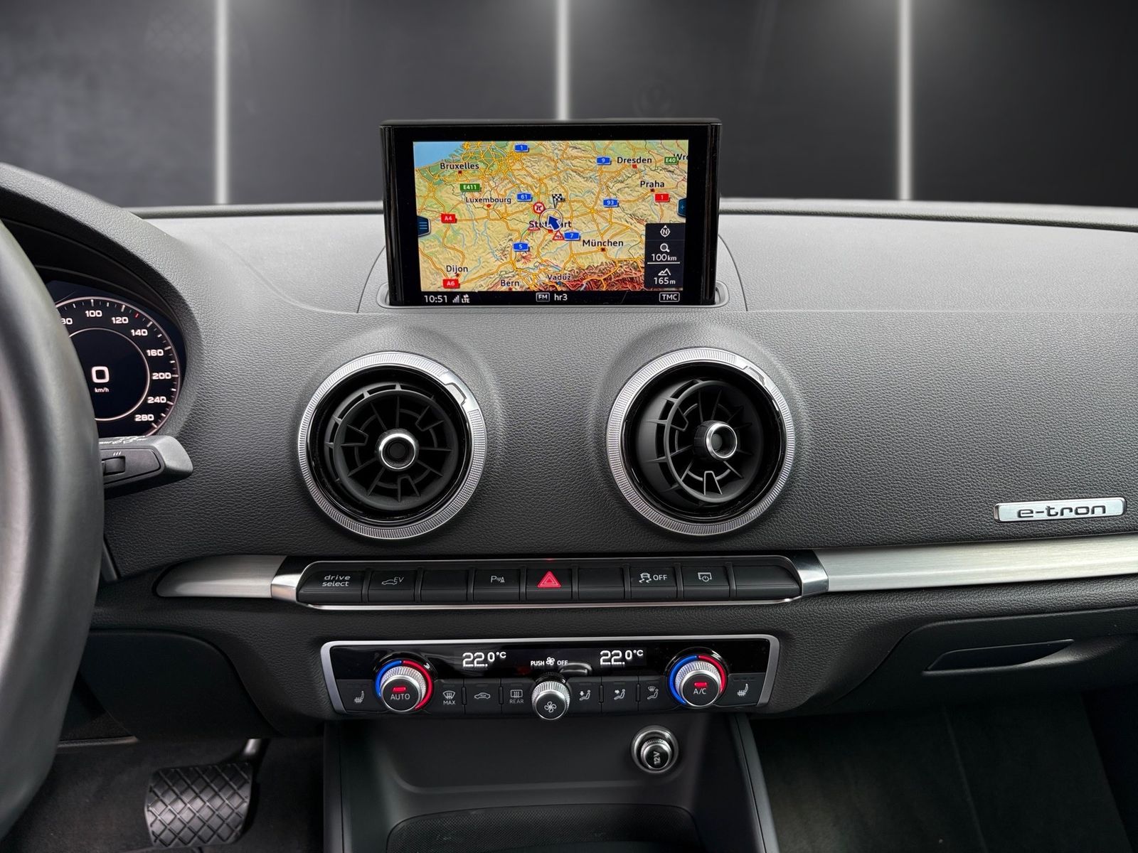 Audi A3 40 e-tron sport - Samsaru's Car Outlet