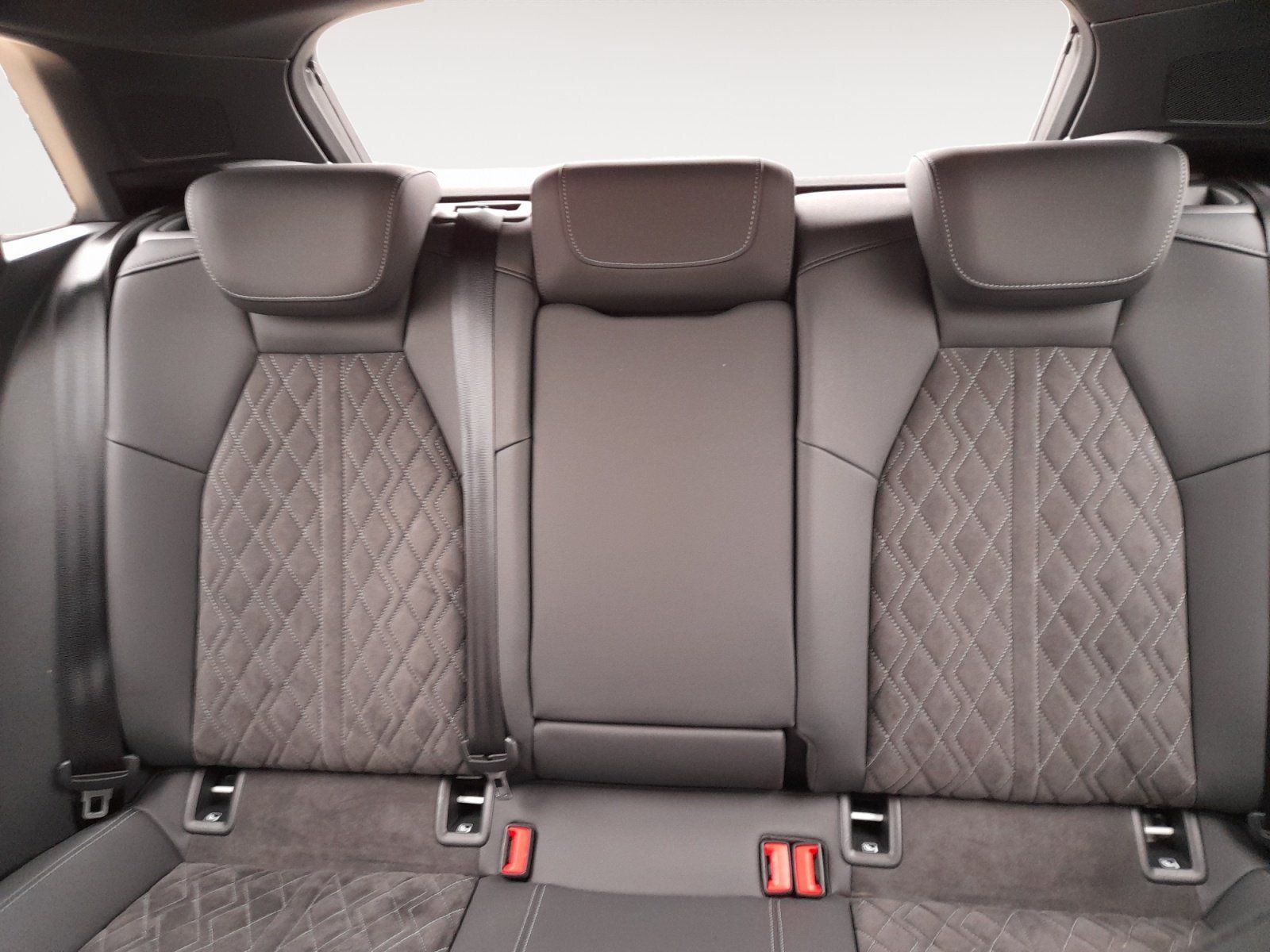 Audi A3 Sportback 40 TFSI e S-Line AHK RFK ACC