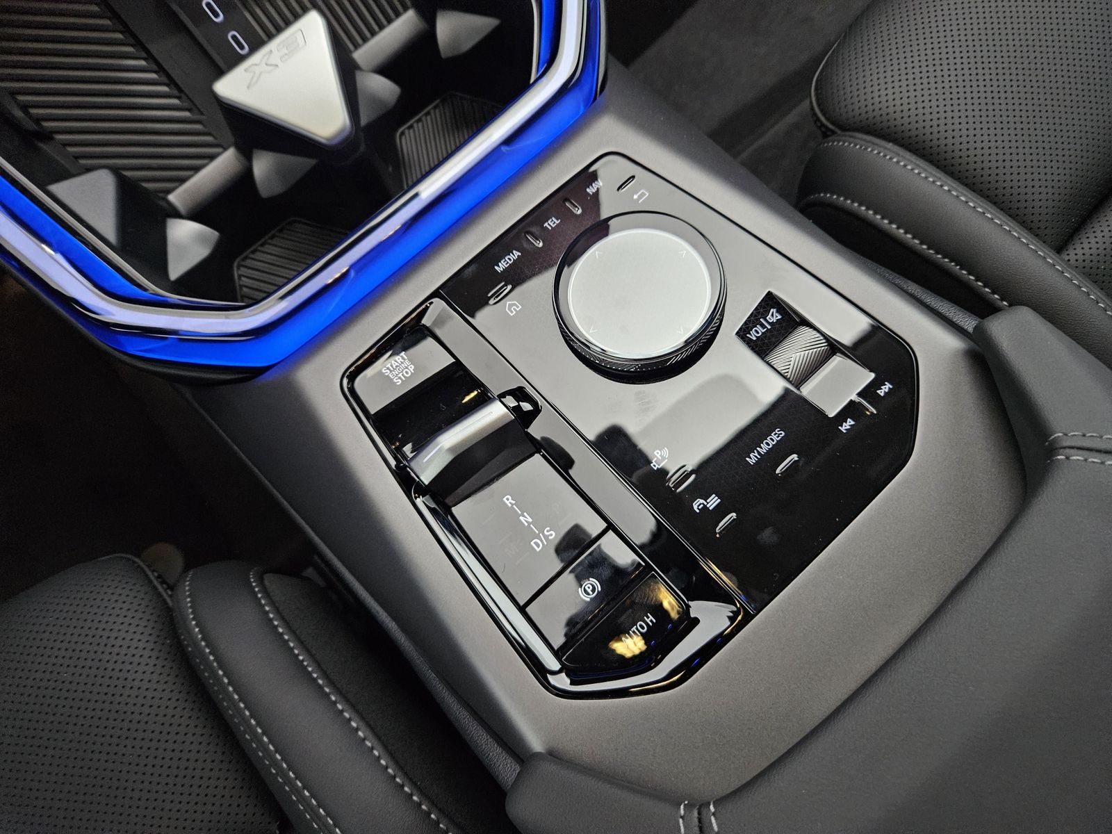 BMW X3 30e xDrive HUD AHK Harman Kardon Kamera