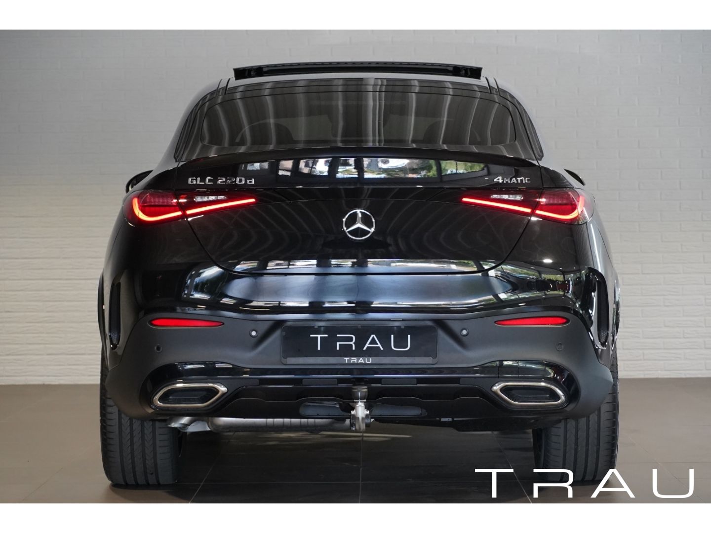 Mercedes-Benz GLC 220 d AMG Coupe Pano Luft HUD AHK 4Radlenkun