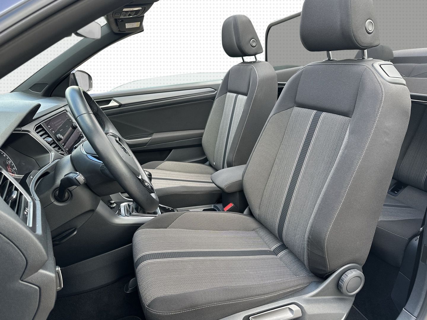 Volkswagen T-Roc Cabriolet Style - Samsaru's Car Outlet