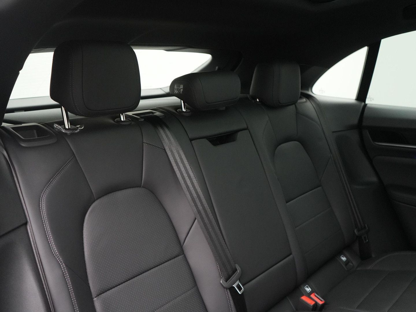 Porsche Macan 4