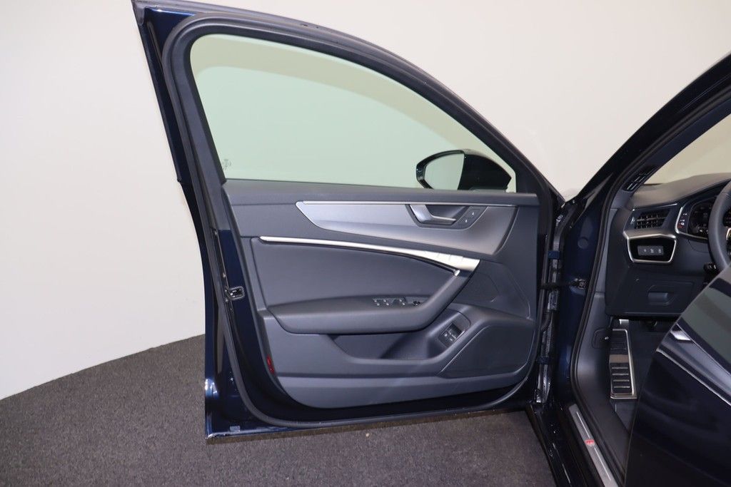 Audi A6 Avant 55 TFSI e quattro S line - Samsaru's Car Outlet