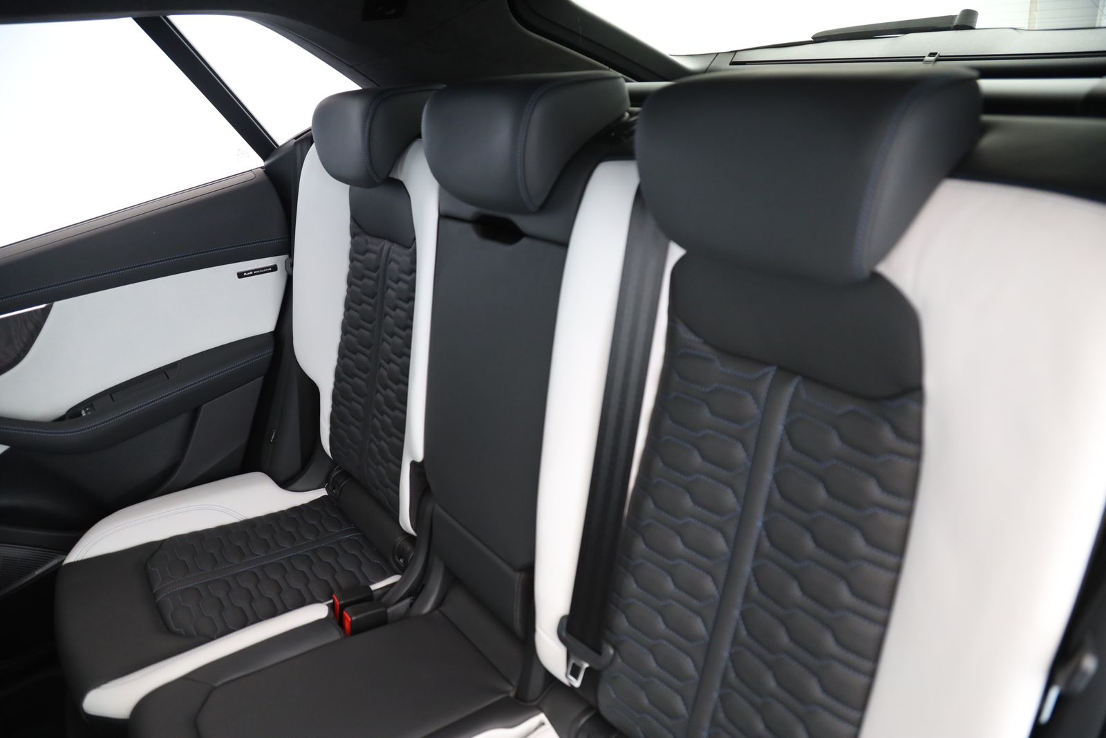 Audi RSQ8 4.0 TFSI quattro *Individual* UPE 200.747€