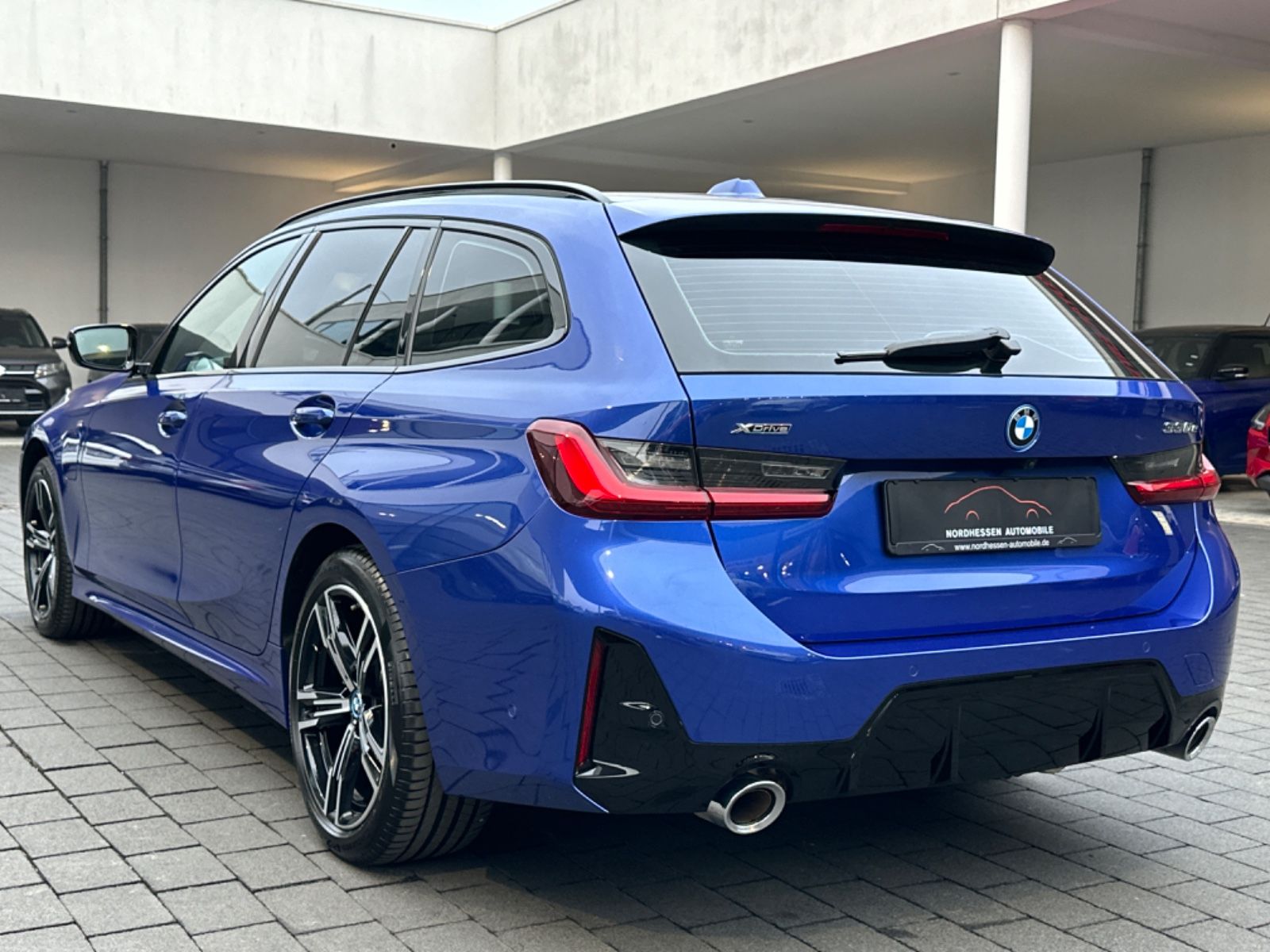 BMW 330 e xDrive Touring M Sport - Samsaru's Car Outlet