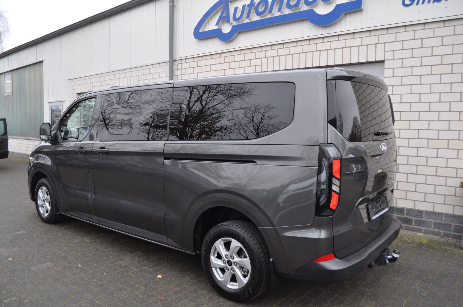 Ford Transit Custom Kombi 320 L2 FWD TREND/AUT/ALU