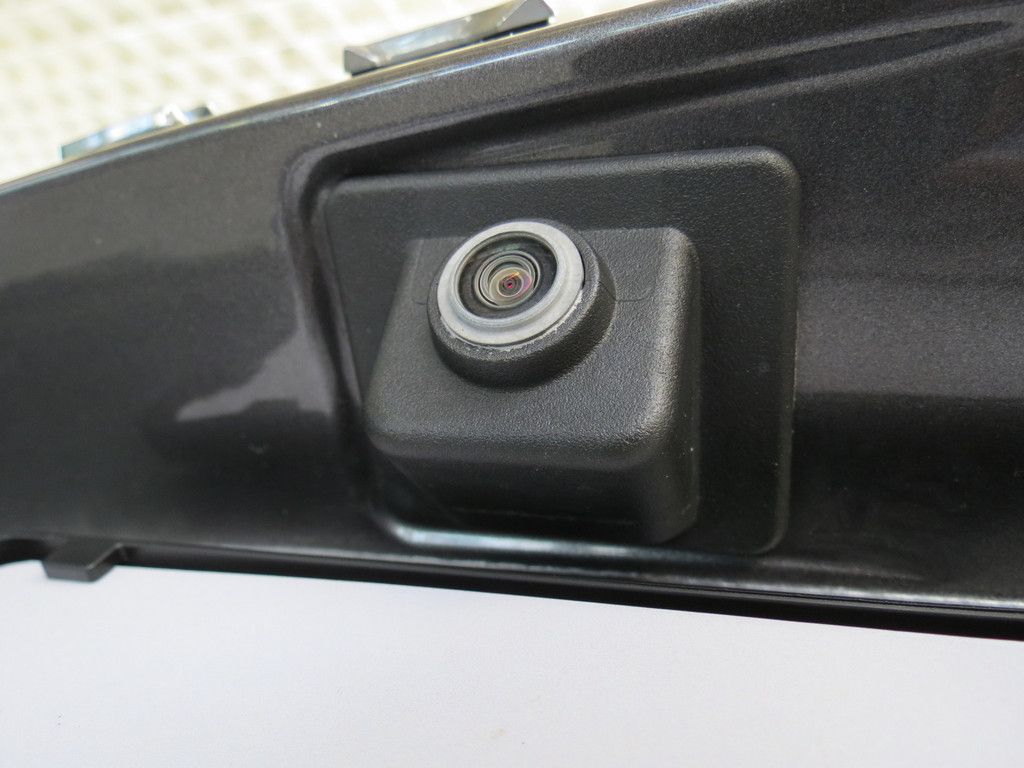 Opel Crossland 1.5 Diesel Elegance - Samsaru's Car Outlet