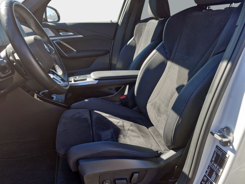 BMW X1 xDrive23i M Sportpaket - Samsaru's Car Outlet