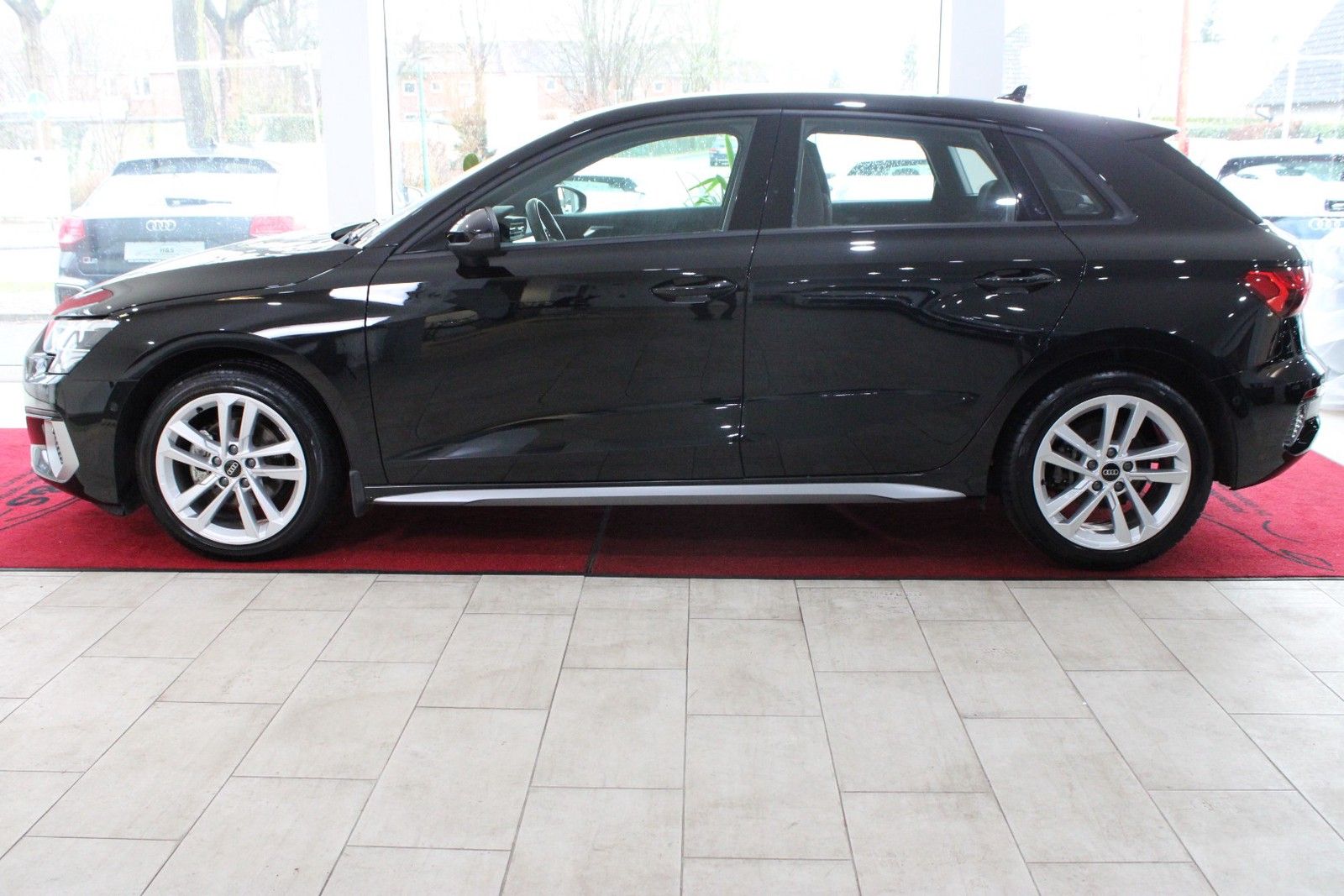 Audi A3 Sportback 35 TFSI Sport - Samsaru's Car Outlet