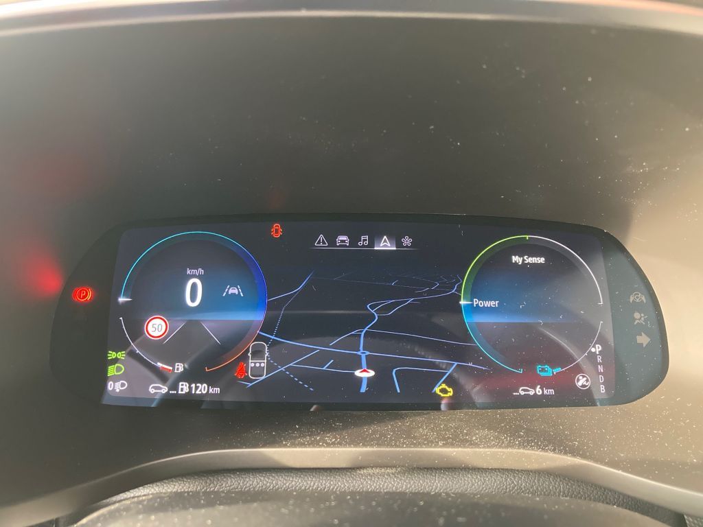 Renault Arkana E-TECH 145 INTENS - Samsaru's Car Outlet