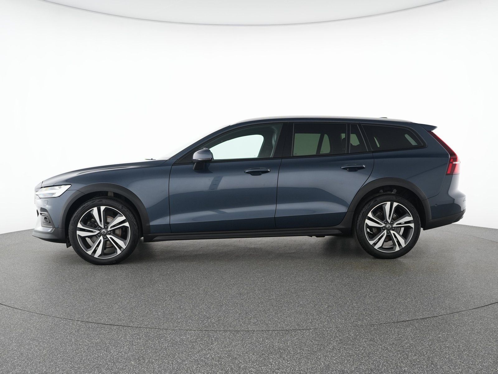 Volvo V60 CC B4 AWD Ultimate SONDERFINANZIERUNG 1,99%*