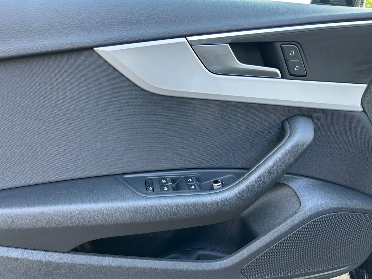 Audi A4 Avant 40 TFSI - Samsaru's Car Outlet
