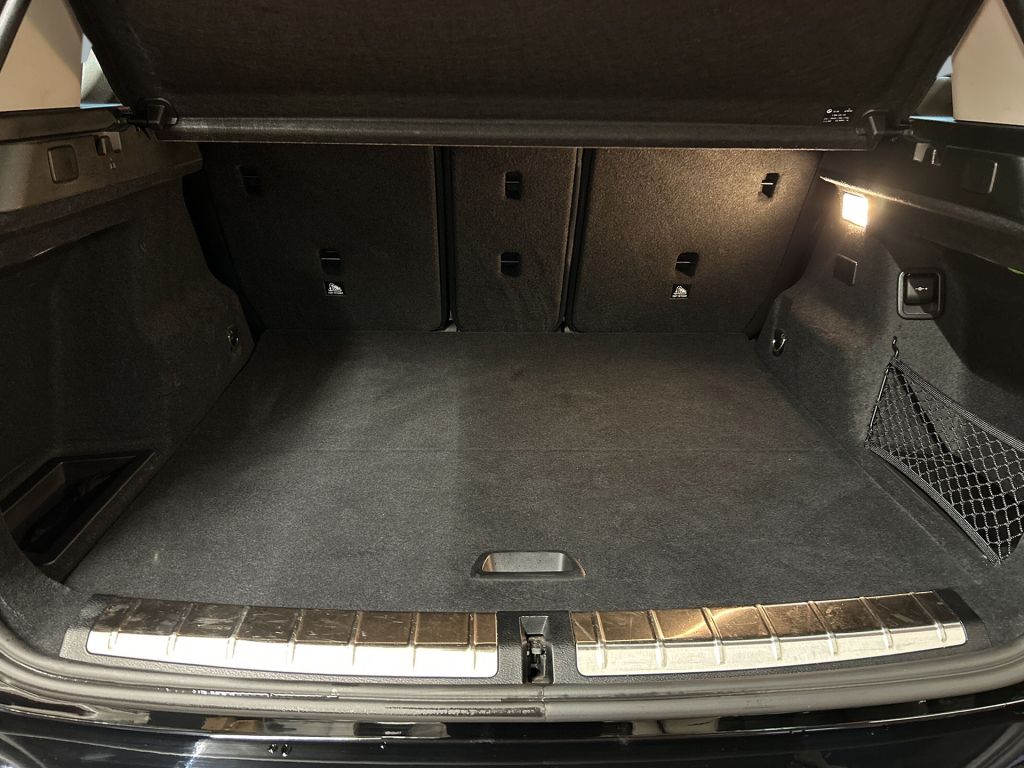 BMW X1 xDrive25e Advantage - Samsaru's Car Outlet