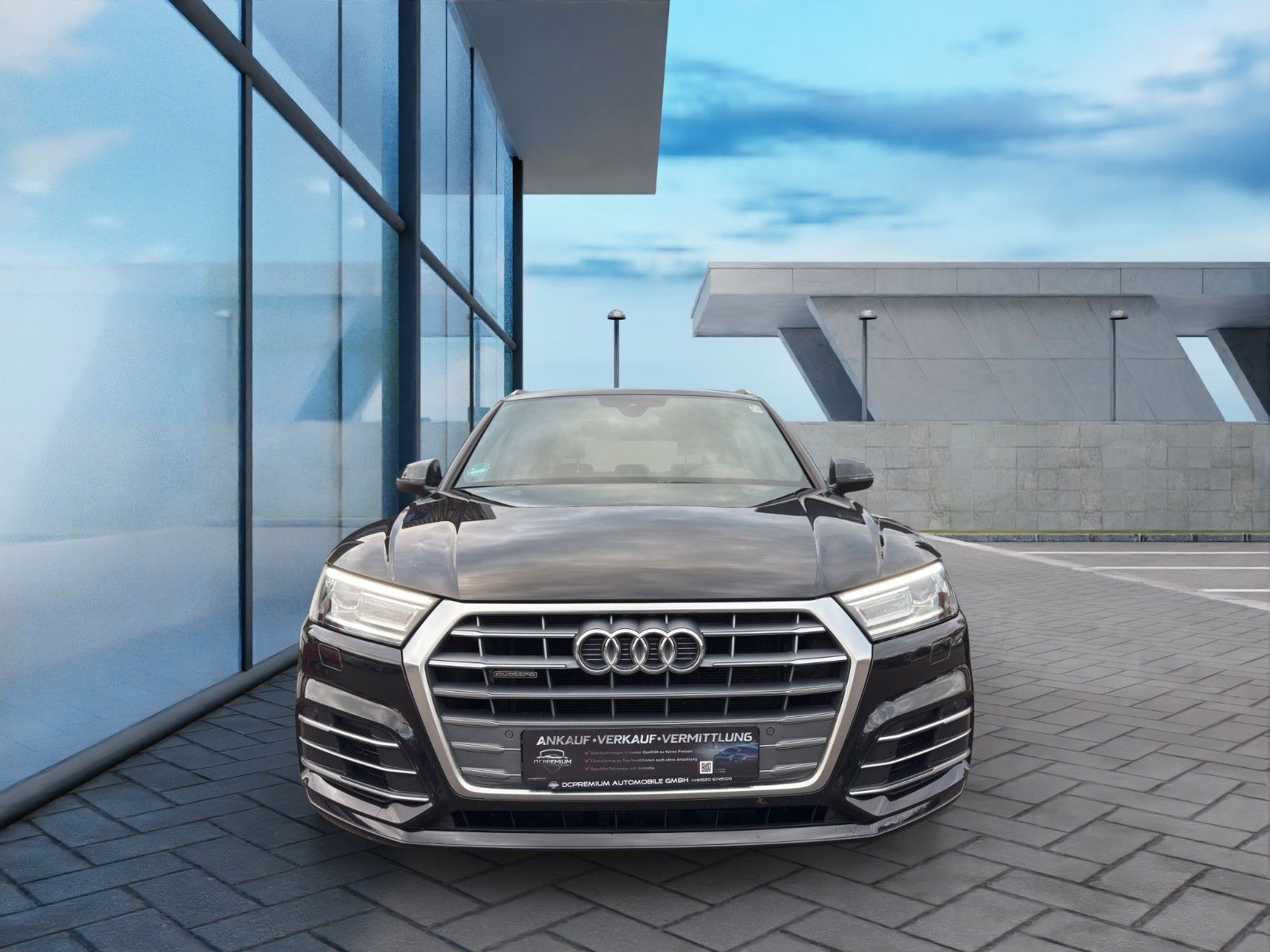 Audi Q5 40 TDI quattro S- Line Sport Hybrid - Samsaru's Car Outlet