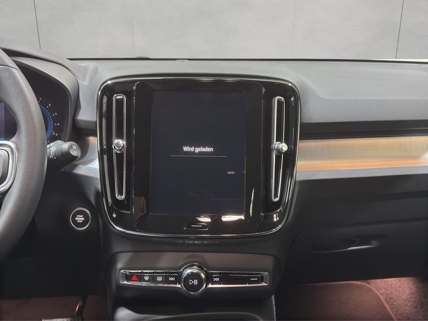 Volvo XC40 B3 B DKG Core *NAVI*CAR PLAY*RFK*