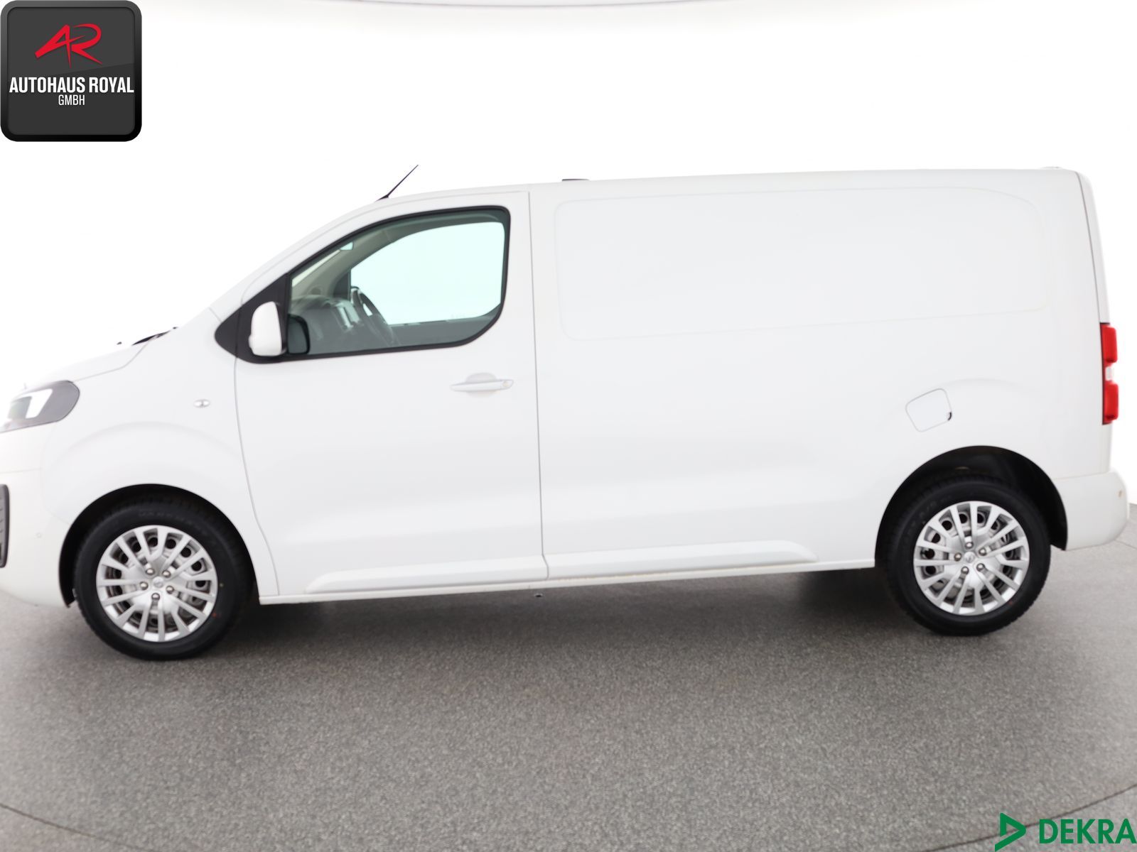 Opel Vivaro 2.0 D CARGO M AUT - Samsaru's Car Outlet