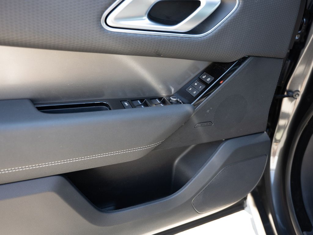 Range Rover Velar P400e S - Samsaru's Car Outlet