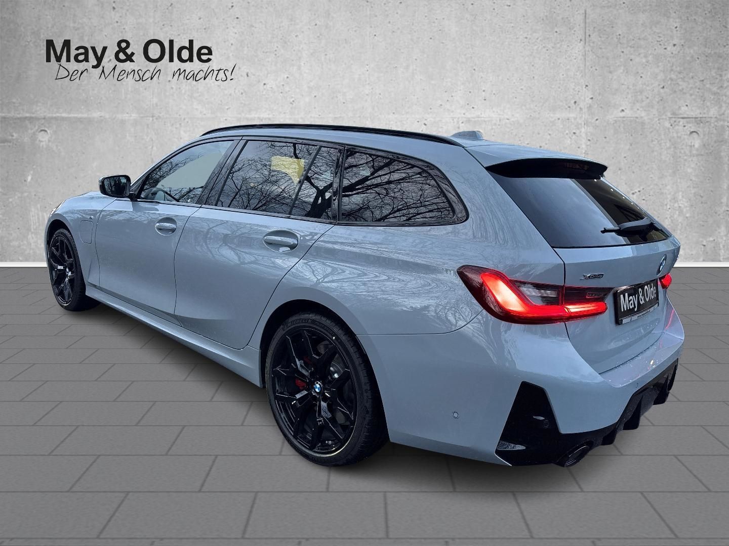 BMW 330 e xDrive Touring M-Sport Pro HUD AHK Pano H&