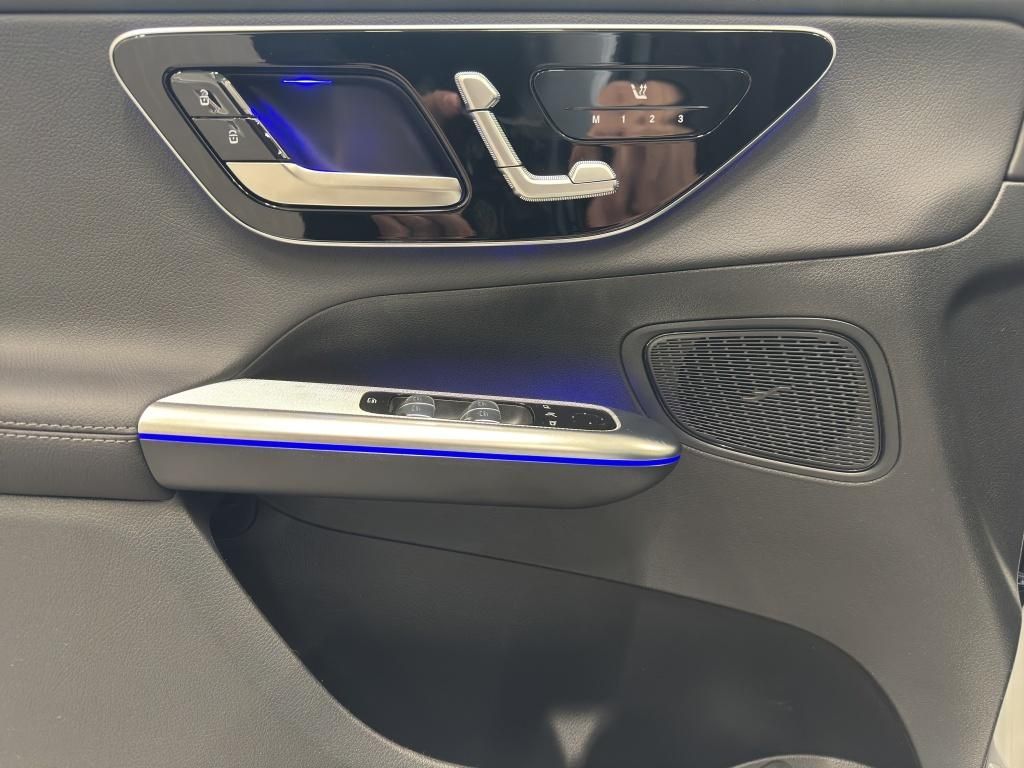 Mercedes-Benz GLC 300 de 4M EDITION AMG DISTRONIC PANO 360°AHK