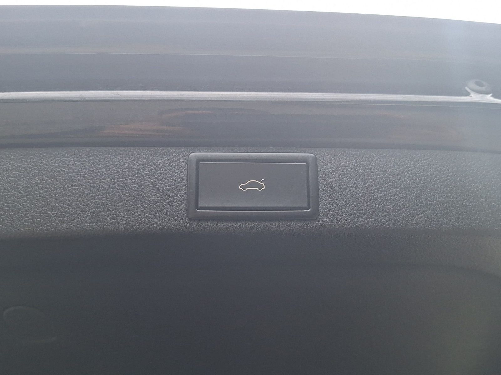 Skoda Octavia 2.0TDI DSG Combi - Samsaru's Car Outlet