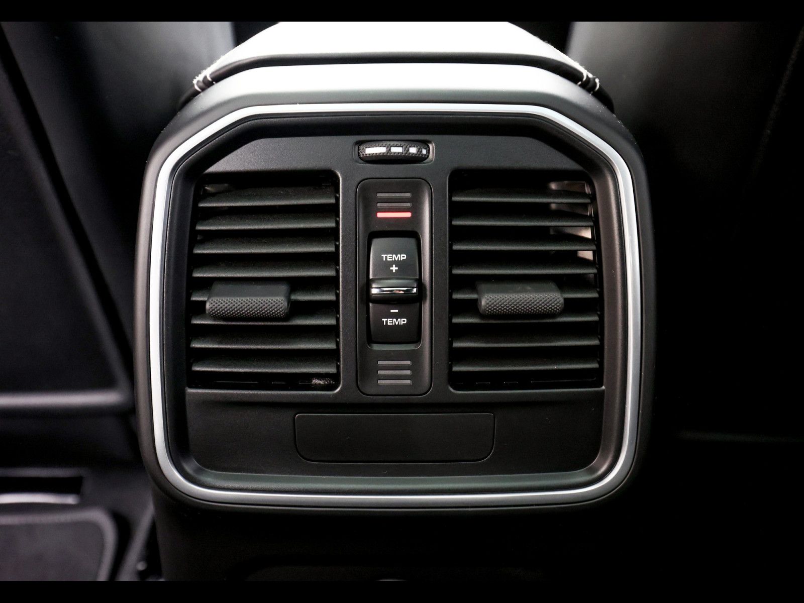 Porsche Macan III S PDK - Samsaru's Car Outlet