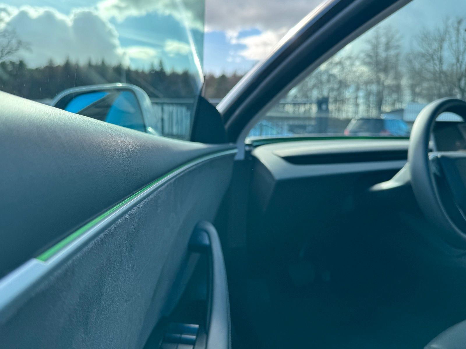Tesla MODEL 3 HIGHLAND LR AWD | HW4 | TOW PACKAGE |